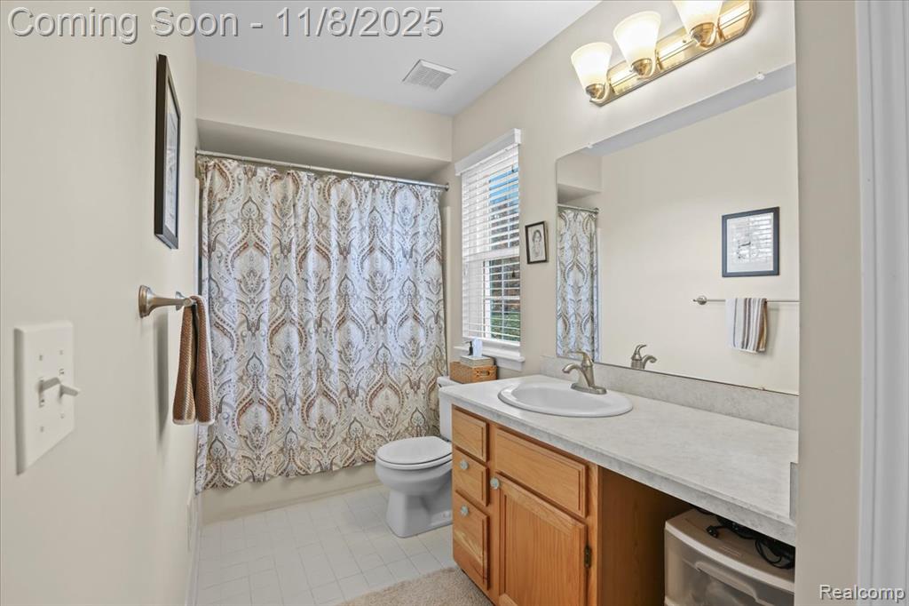 43576 Yorkville Drive, 27, Canton, MI 48188 — Photo 14