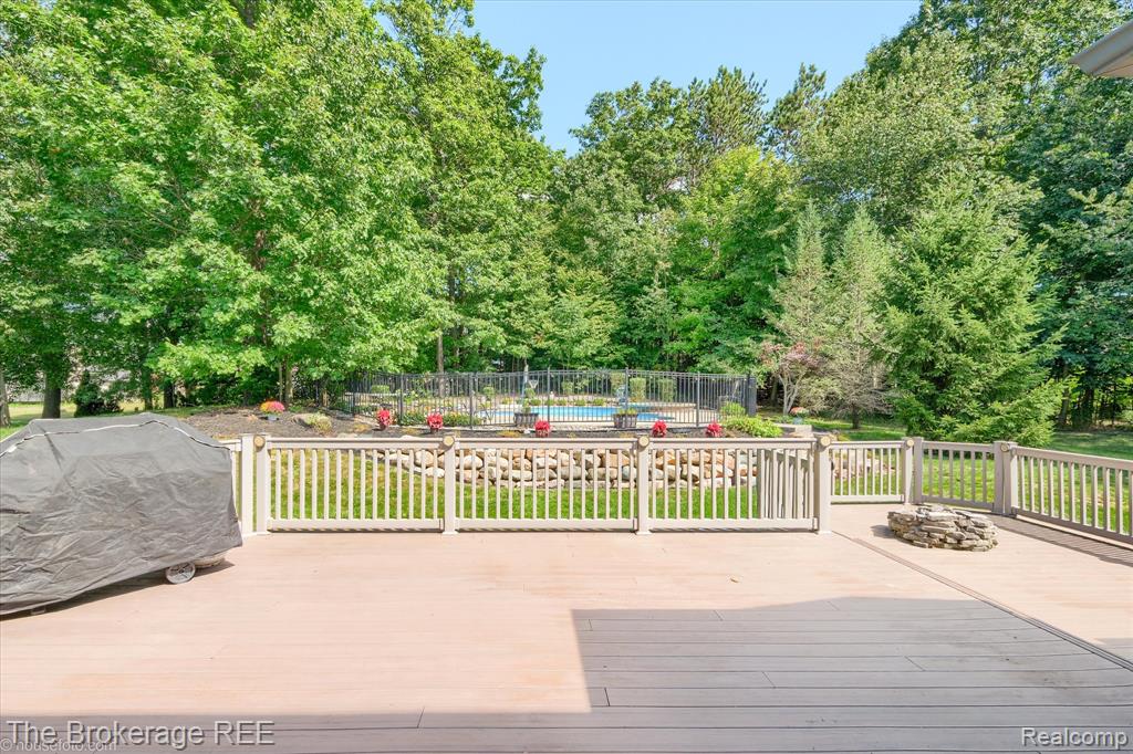 5239 Farmridge Lane, Grand Blanc, MI 48439 — Photo 88