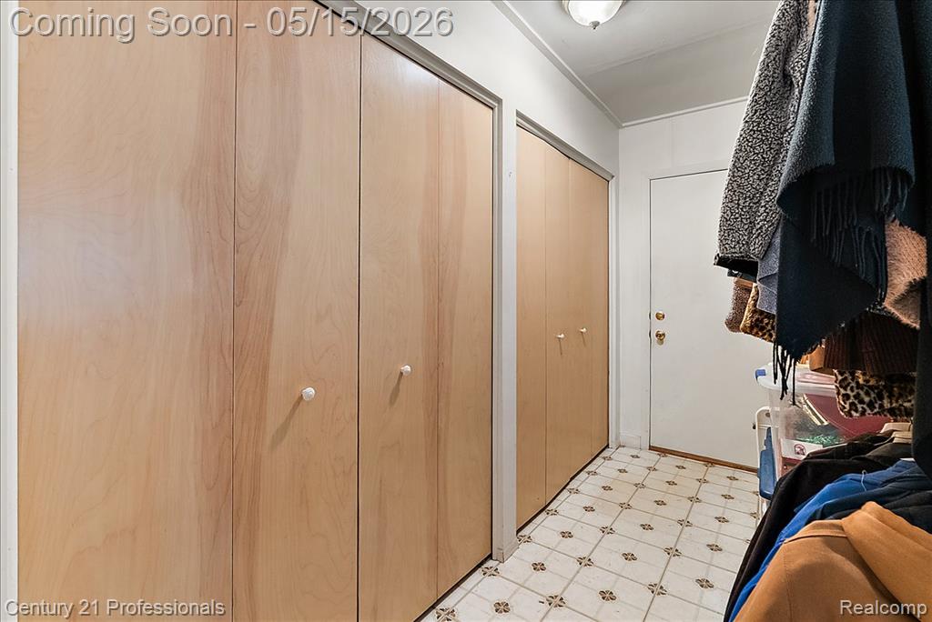 5788 Strathdon Way, Waterford, MI 48327 — Photo 22