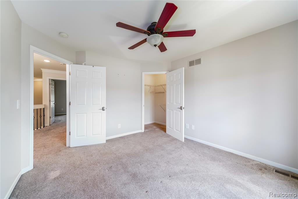 42105 Dorchester Court, Clinton Twp, MI 48038 — Photo 18