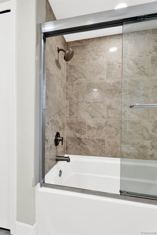 40206 Ashland Drive, Sterling Heights, MI 48313 — Photo 49