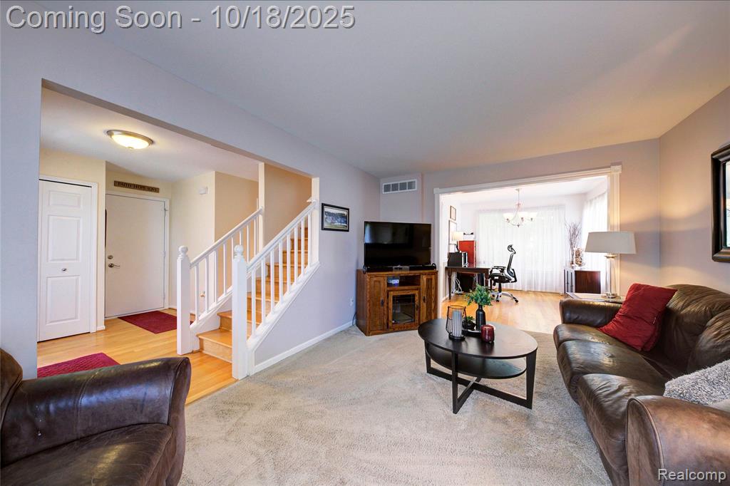 975 S Parkwood Drive, South Lyon, MI 48178 — Photo 22