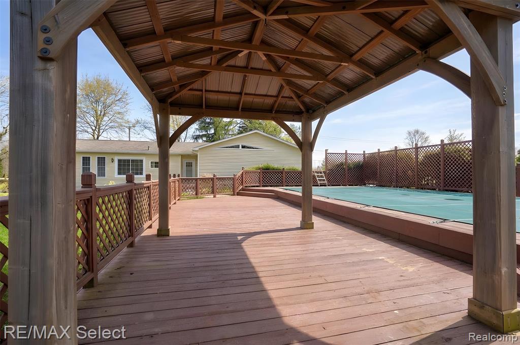 6324 Calkins Road, Flint, MI 48532 — Photo 11