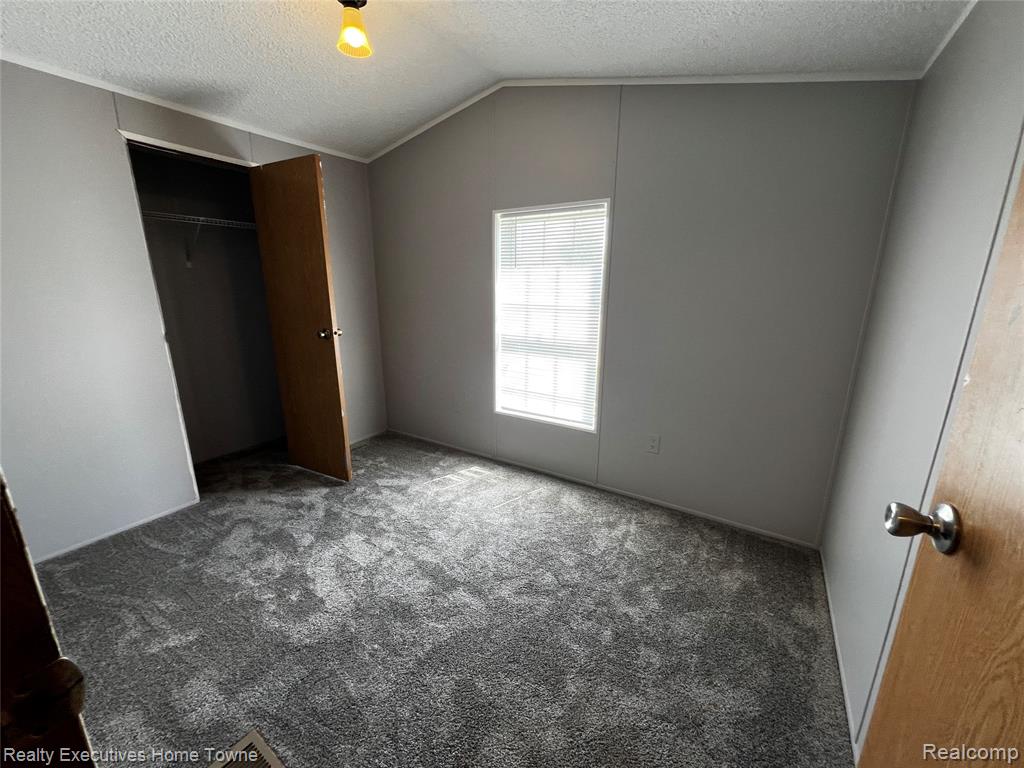 7136 Mapleview Circle W, 65, Brown, MI 48416 — Photo 13