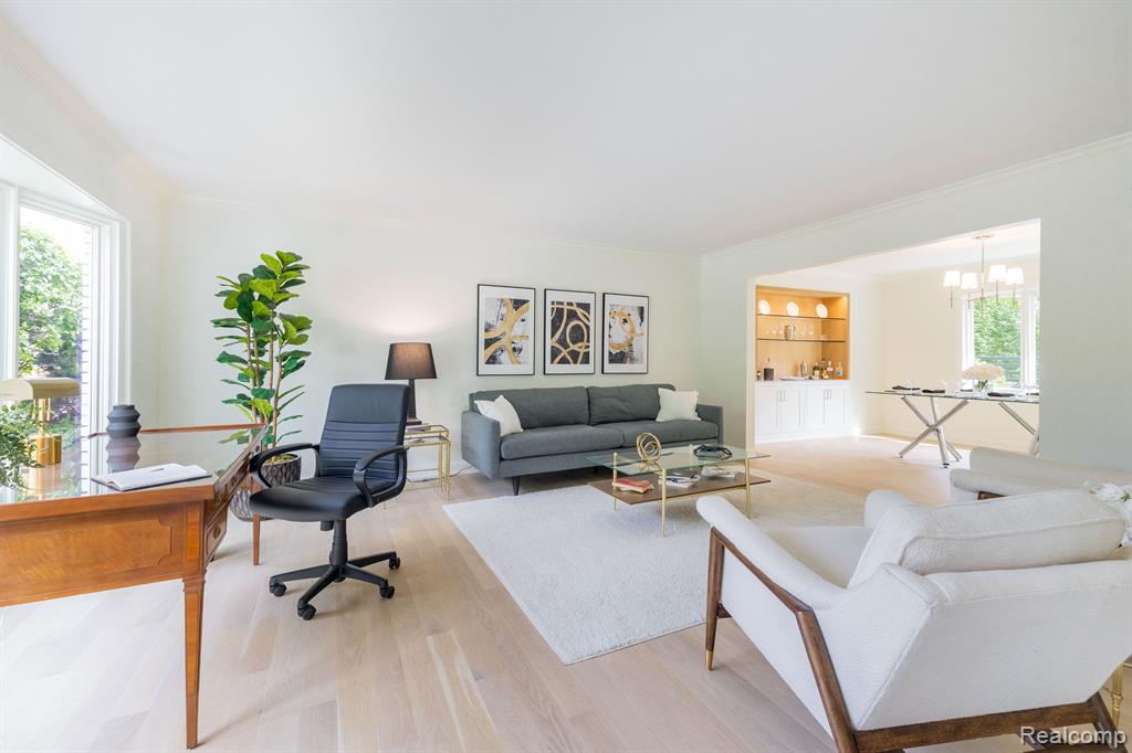 655 CANTERBURY Road, Grosse Pointe Woods, MI 48236 — Photo 11
