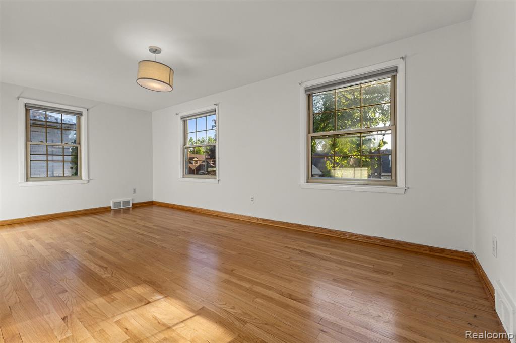 411 S Lafayette Street, Dearborn, MI 48124 — Photo 36