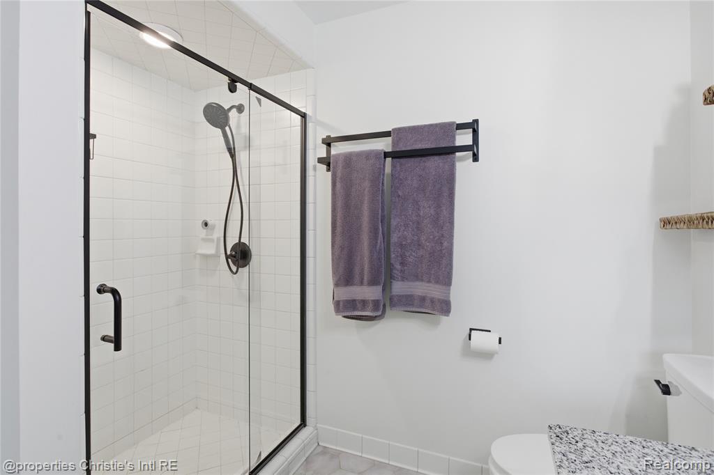 39663 Southpointe Avenue, Harrison Township, MI — Photo 14
