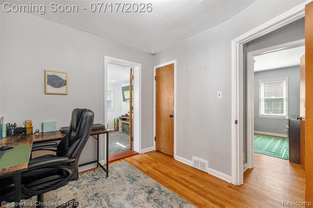 20855 Lochmoor Street, Harper Woods, MI 48225 — Photo 20