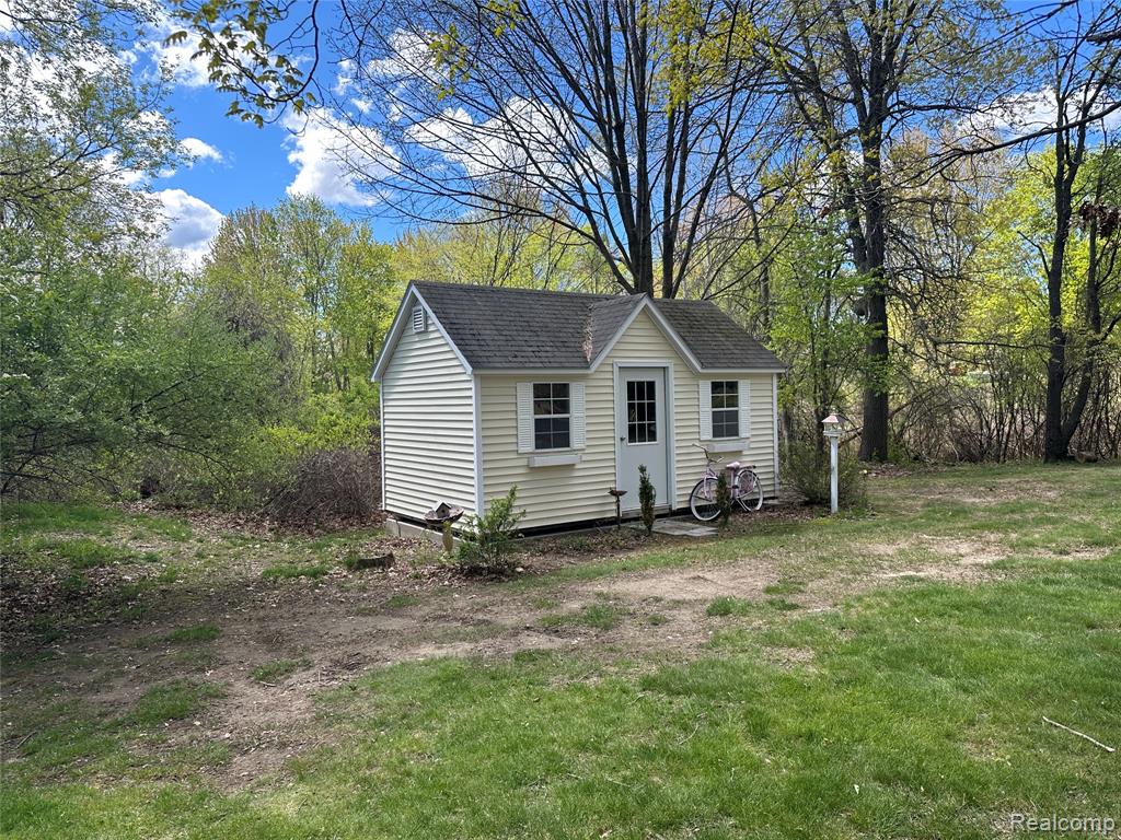 962 Hidden Valley Drive, Lake Orion, MI 48362 — Photo 25