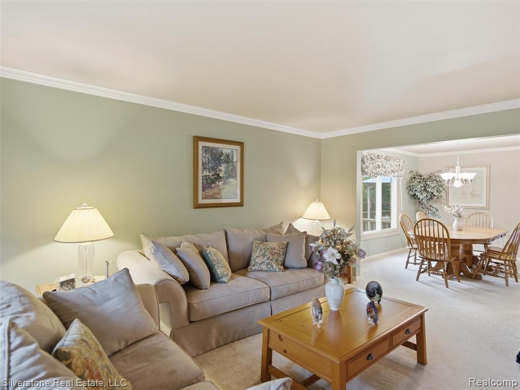 6577 Edith Court, Troy, MI 48085 — Photo 18