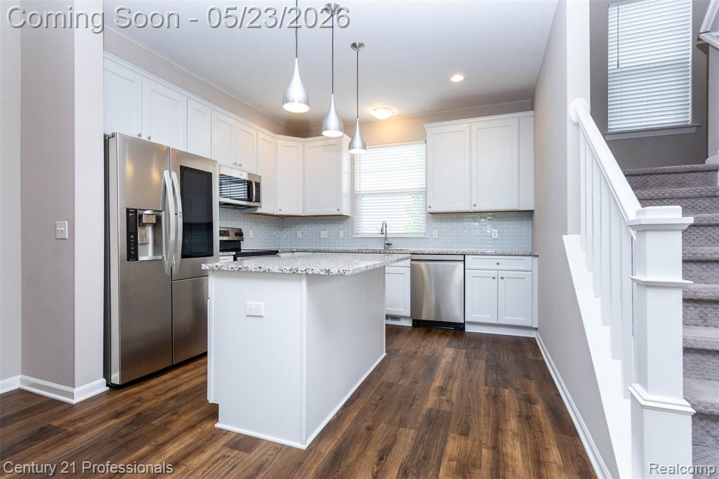 4918 TREESIDE Lane, 27, Troy, MI 48098 — Photo 8