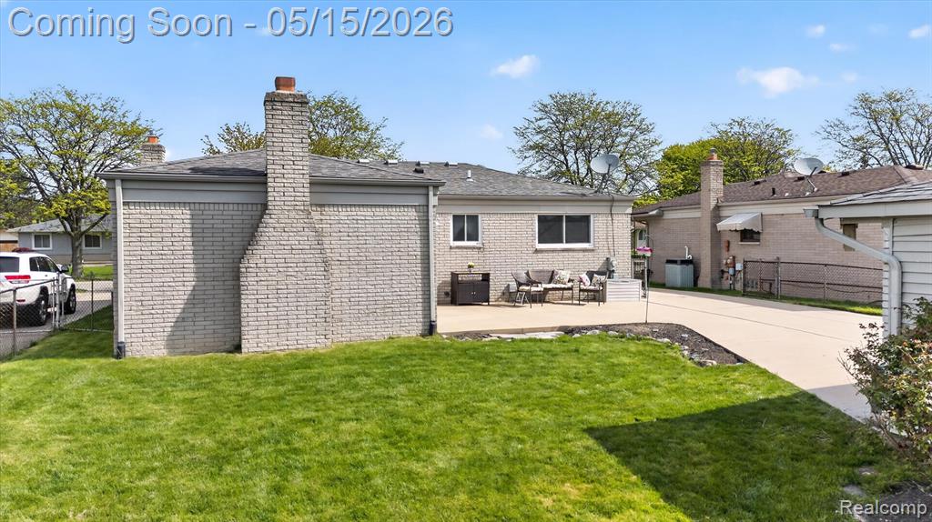17830 Kuecken Street, Clinton Twp, MI 48038 — Photo 48