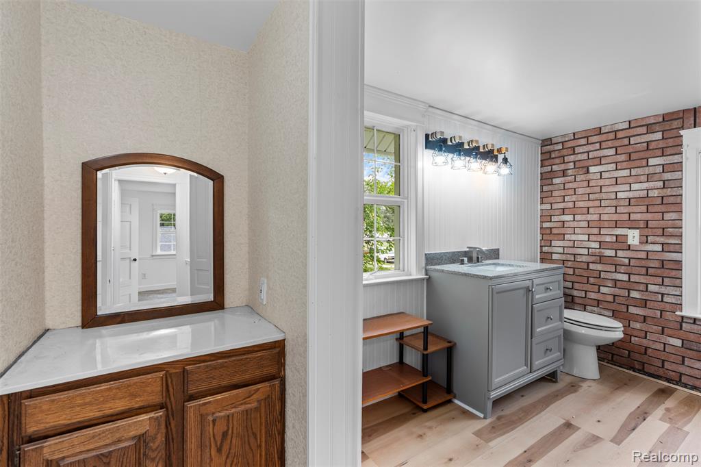 190 Riverside Drive, Mount Clemens, MI 48043 — Photo 22