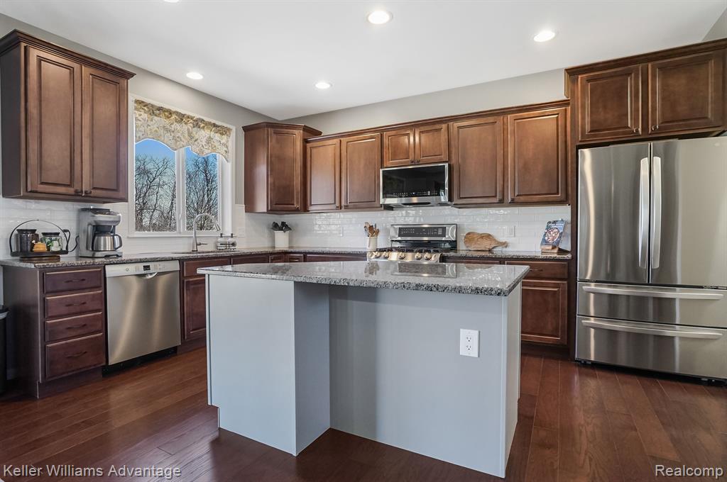 5698 Mesa Verde Trail, White Lake, MI 48383 — Photo 6