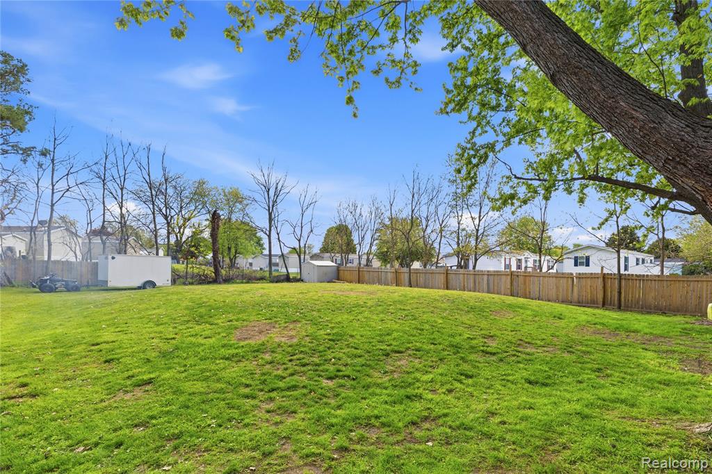 725 Mason Road, Howell, MI 48843 — Photo 32