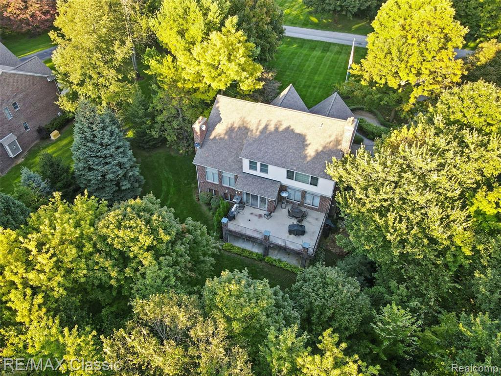 8033 Pine Ridge Court, Northville, MI 48168 — Photo 48