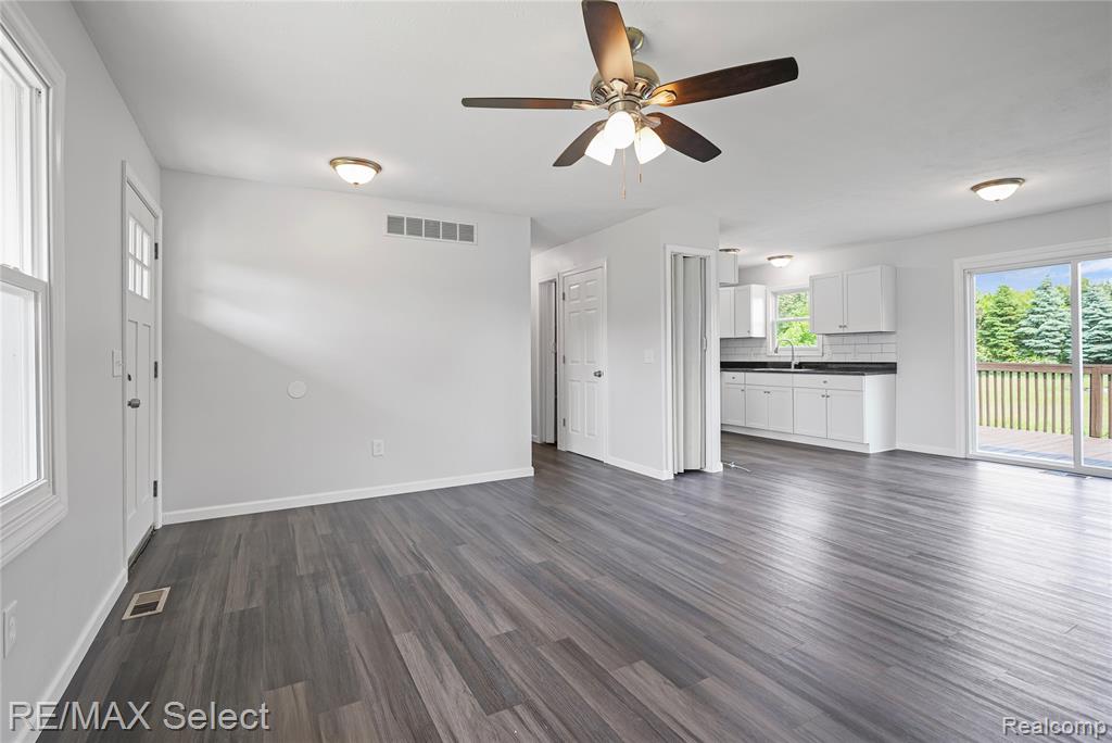 4176 Tyrell Road, Owosso, MI 48867 — Photo 17