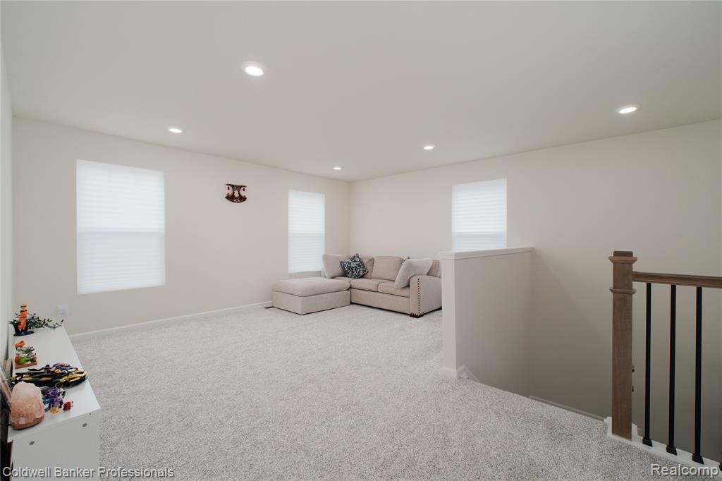4813 Marquette Drive, Milford, MI 48381 — Photo 21