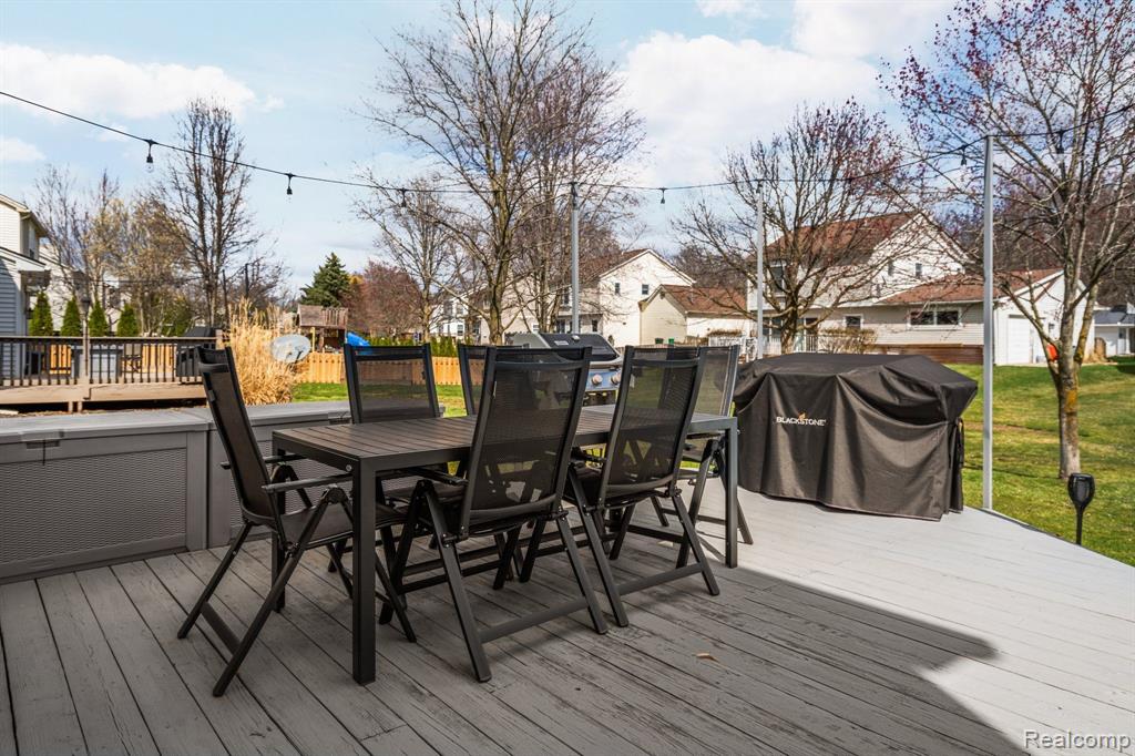 948 S PARKWOOD Drive, South Lyon, MI 48178 — Photo 44