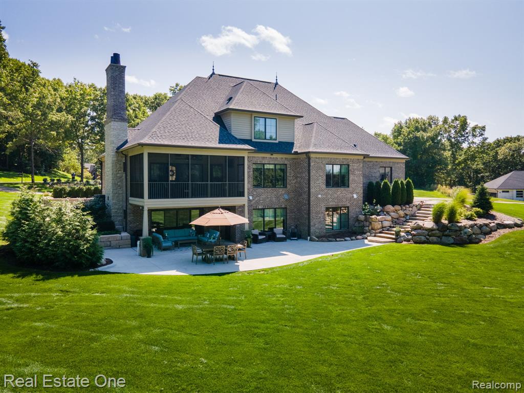 5525 Avington Parkway, Clarkston, MI 48348 — Photo 62