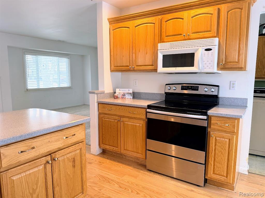 5940 Daniels Street, Taylor, MI 48180 — Photo 8
