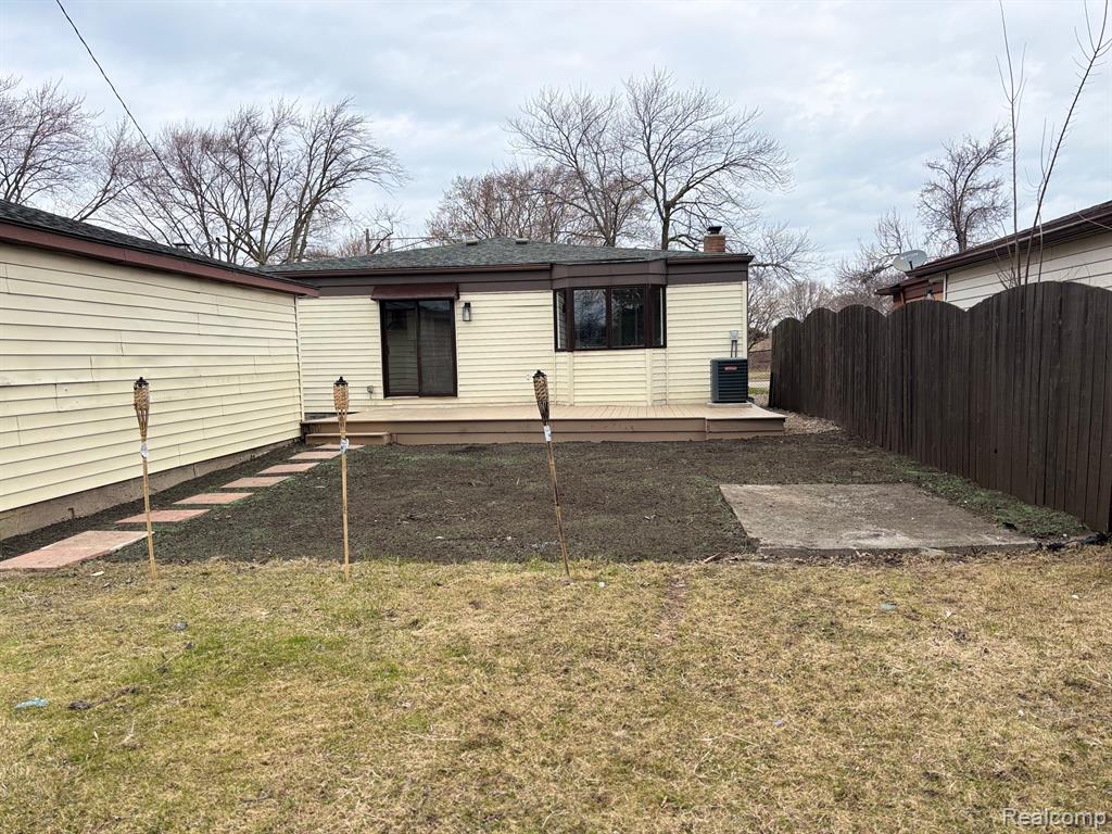 5246 MCKINLEY Road, Warren, MI 48091 — Photo 18