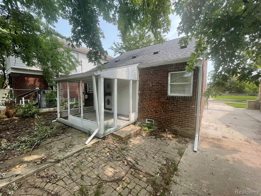 5591 BUCKINGHAM Avenue, Detroit, MI 48224 — Photo 13