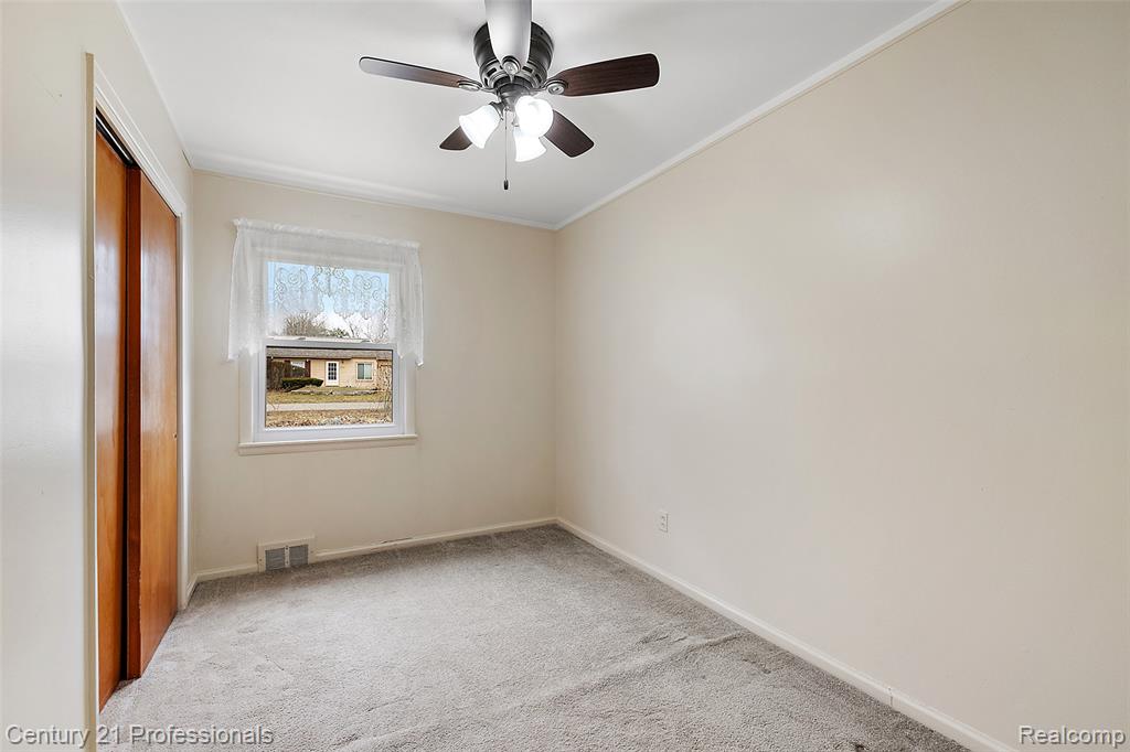 4155 Kempf Street, Waterford, MI 48329 — Photo 27