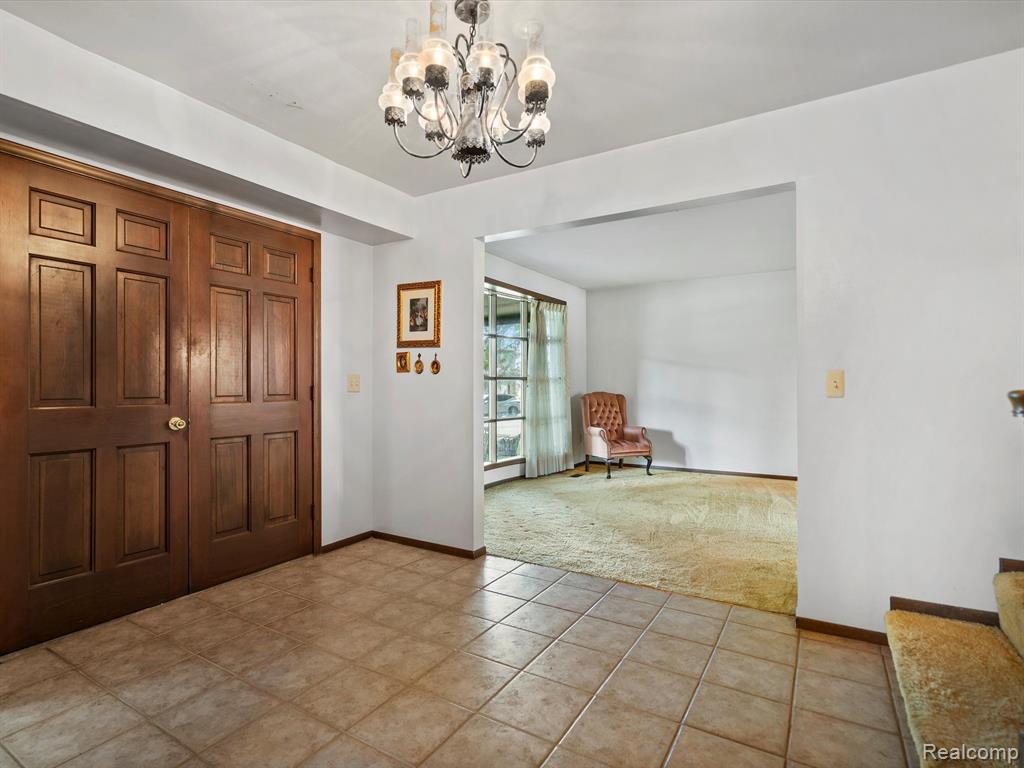 47202 WARWICK, Shelby Twp, MI 48315 — Photo 5