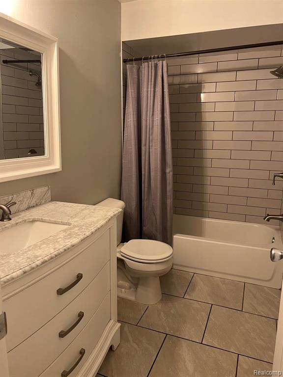 415 RAILROAD Street, Howell, MI 48843 — Photo 19