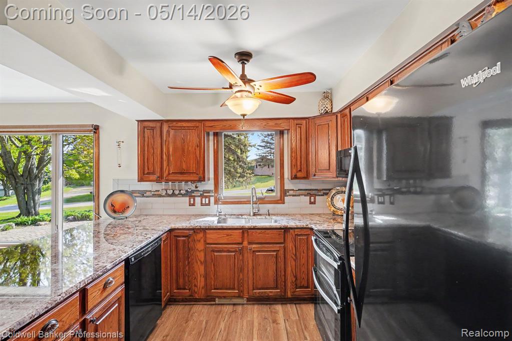 593 Deanna Drive, Lapeer, MI 48446 — Photo 9