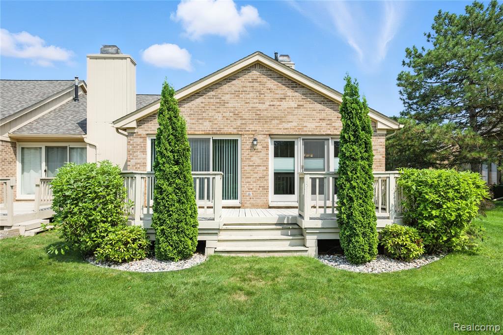39805 Albright Drive, Clinton Twp, MI 48038 — Photo 18