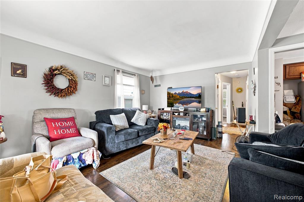 18974 Dale Street - Photo 5