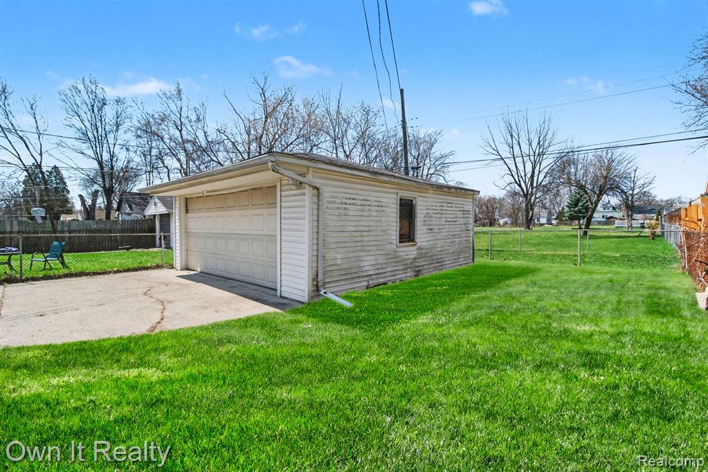 6791 Winthrop Street, Detroit, MI 48228 — Photo 26
