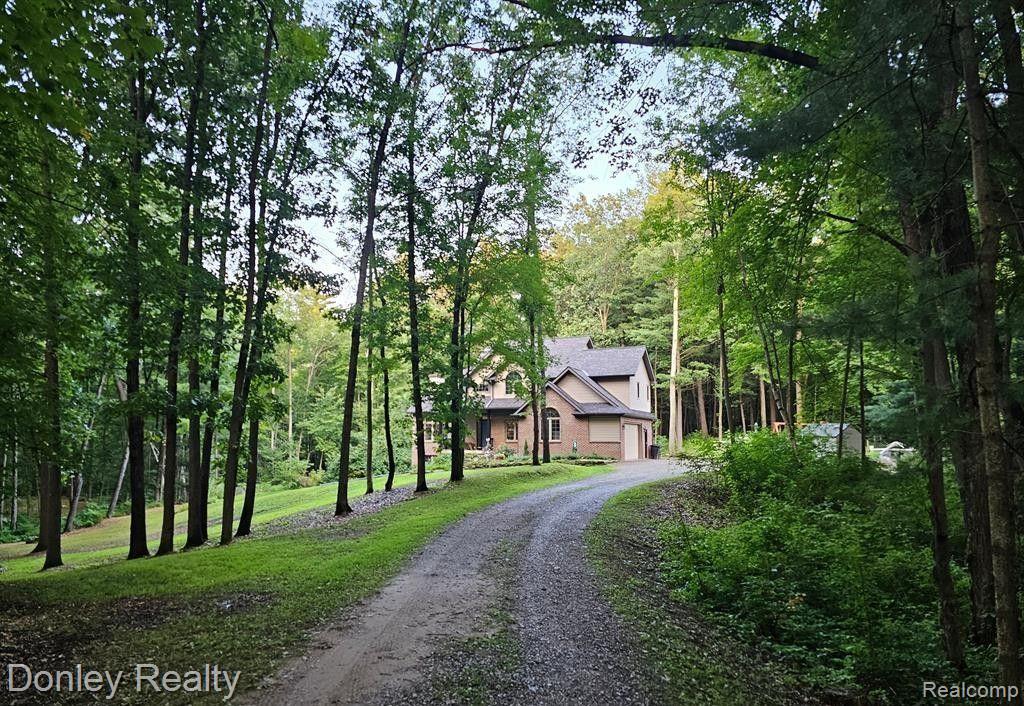 3239 HILLVIEW Drive, Metamora, MI 48455 — Photo 22