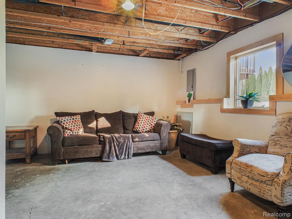 4086 Squire Hill Drive, Flushing, MI 48433 — Photo 19