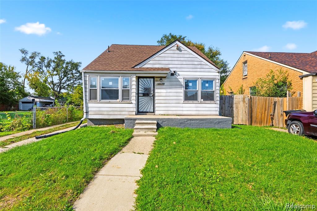 7391 Ashton Avenue, Detroit, MI 48228