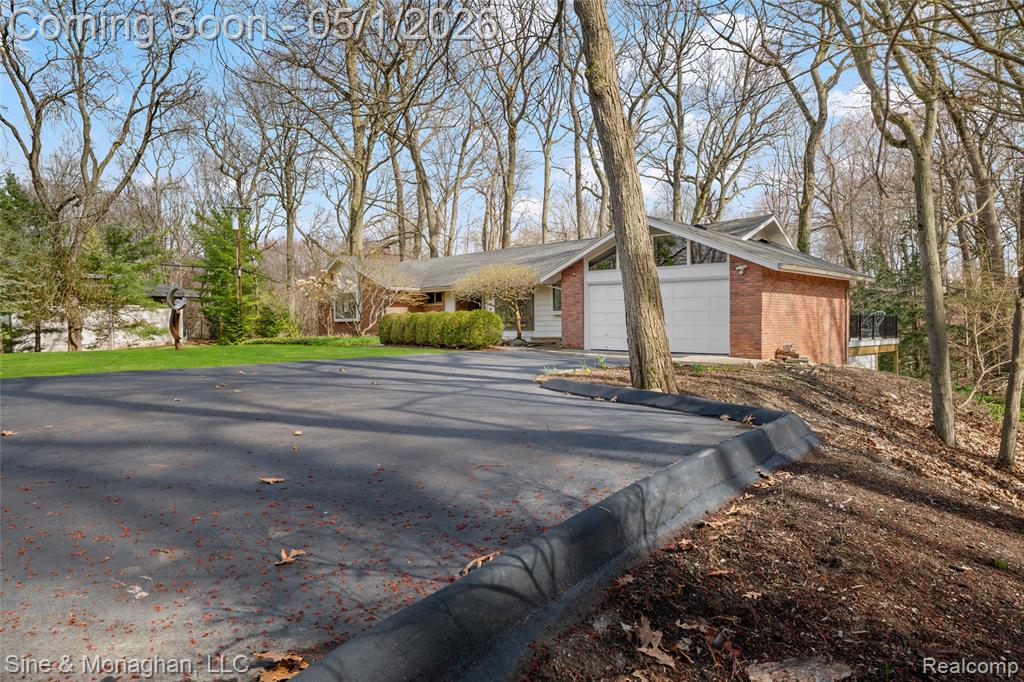 1466 Sodon Court, Bloomfield Hills, MI 48302 — Photo 58