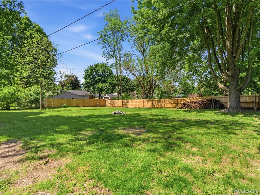 6053 Van Syckle Avenue, Waterford, MI 48329 — Photo 29