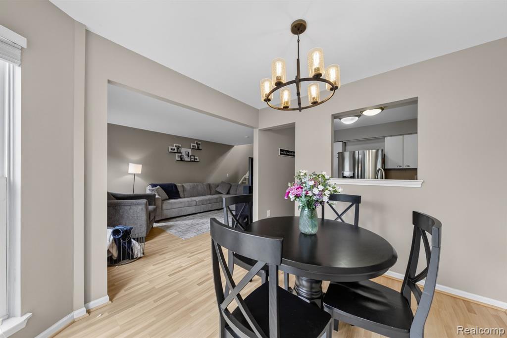 4554 Hunters Circle E, Canton, MI 48188 — Photo 9
