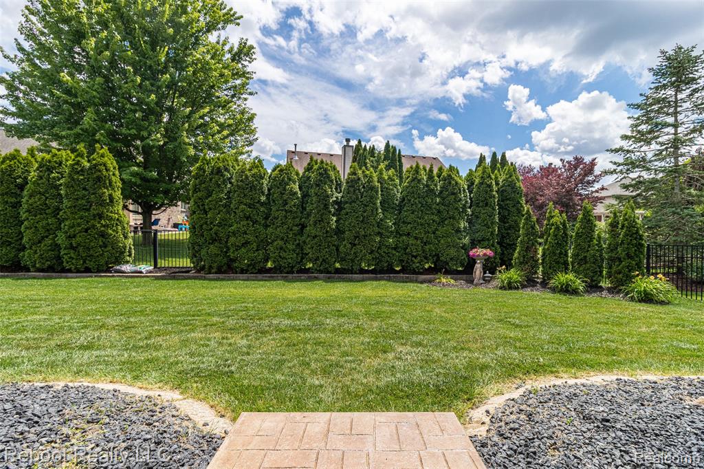 21294 Ascot Drive, Macomb, MI 48044 — Photo 91