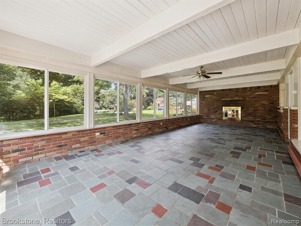 771 Gertrude Road, Waterford, MI 48328 — Photo 12