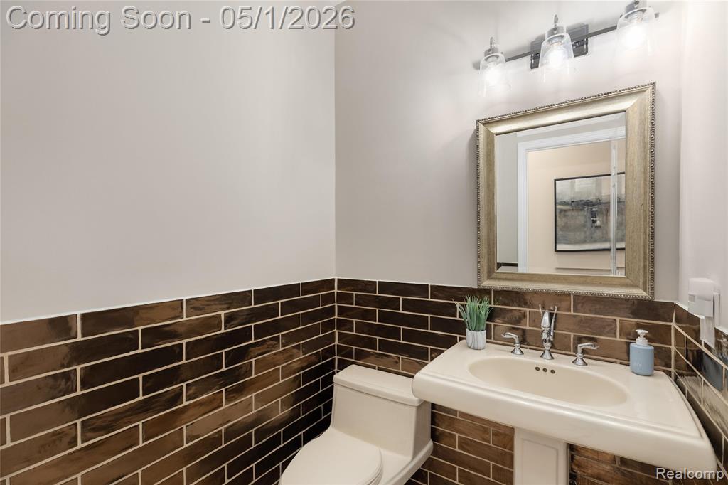 10751 Stoney Point Drive, South Lyon, MI 48178 — Photo 42