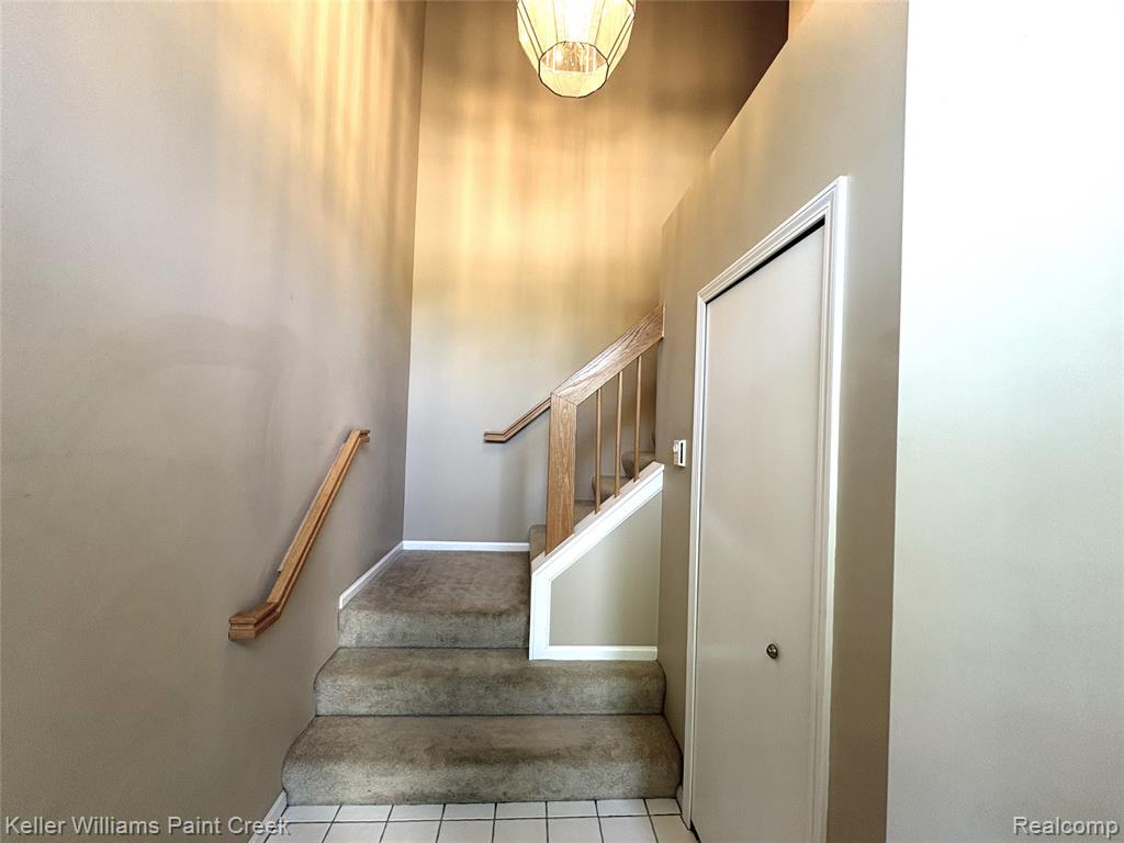 506 Newburne Pointe, Bloomfield Hills, MI 48304 — Photo 2