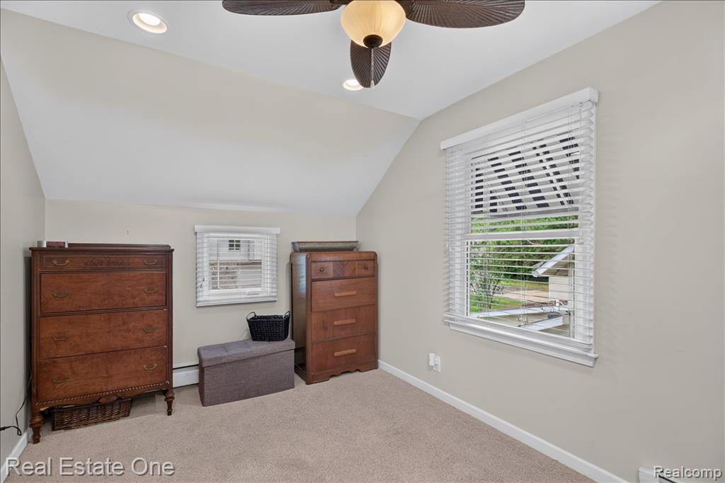 836 Pine Tree Road W, Lake Orion, MI 48362 — Photo 28