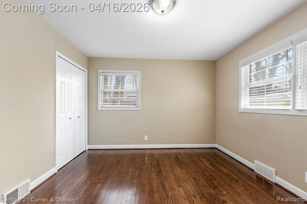 16925 MADOLINE Street, Beverly Hills, MI 48025 — Photo 12