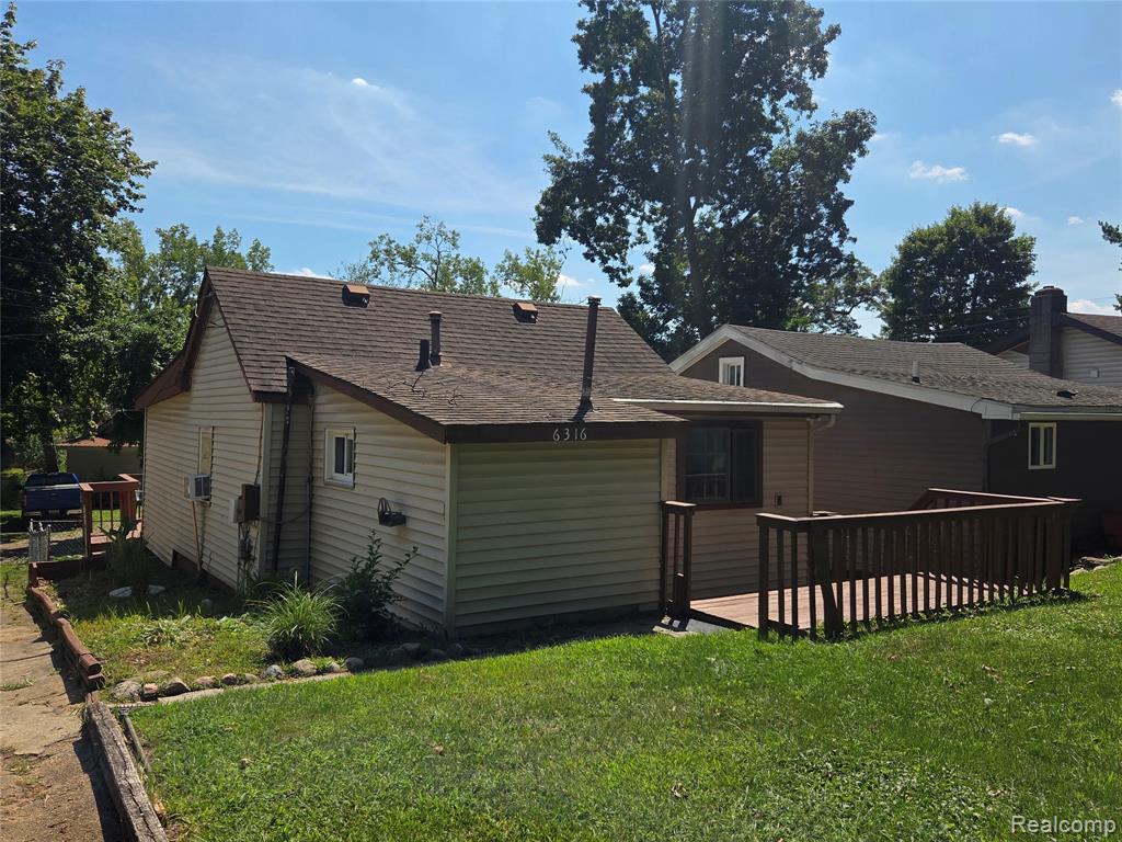 6316 Oakdale Drive, Brighton, MI 48116 — Photo 2