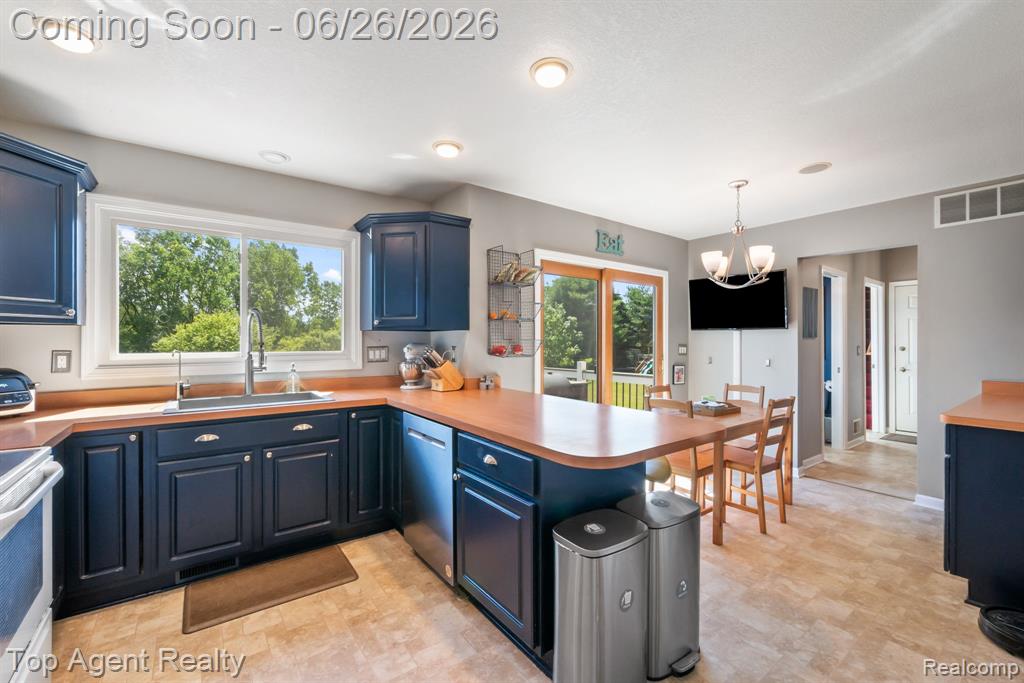 9780 Eagle Road, Davisburg, MI 48350 — Photo 5