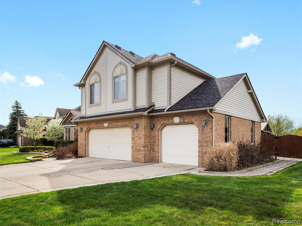 46891 EDGEWATER Drive, Macomb, MI 48044 — Photo 3