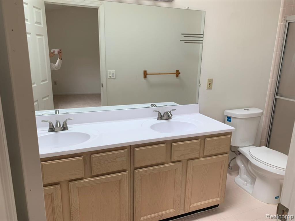 4797 CARRINGTON Drive, Rochester Hills, MI 48306 — Photo 22